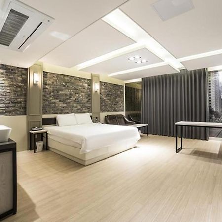 Pohang Hotel View Buitenkant foto