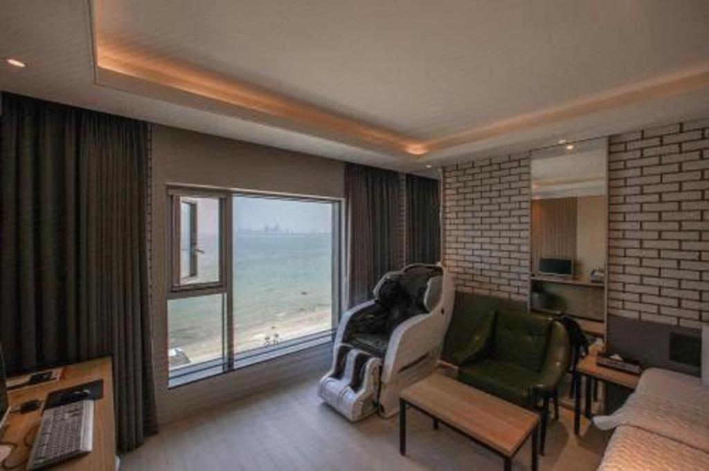 Pohang Hotel View Buitenkant foto