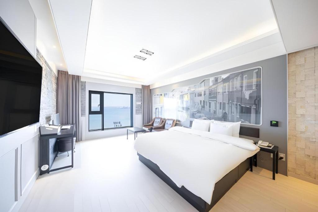 Pohang Hotel View Buitenkant foto