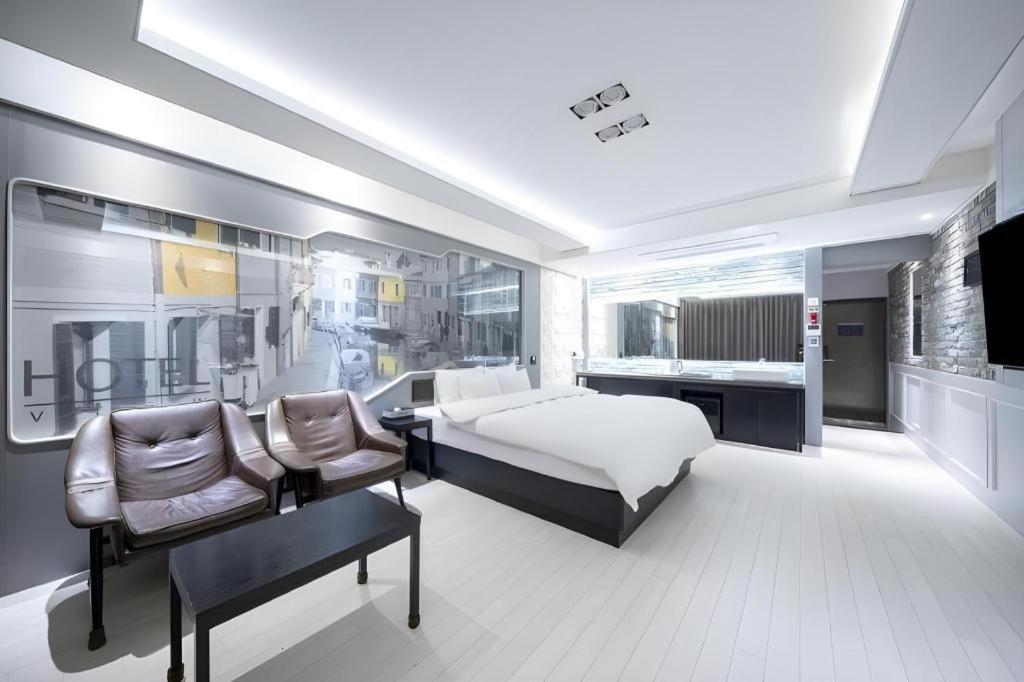 Pohang Hotel View Buitenkant foto
