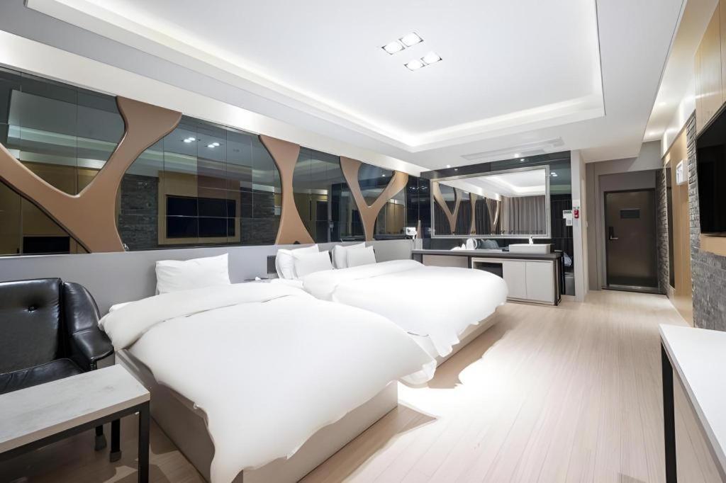 Pohang Hotel View Buitenkant foto