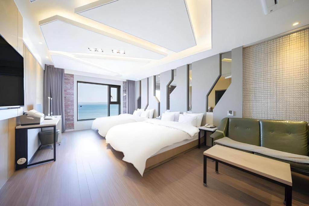 Pohang Hotel View Buitenkant foto